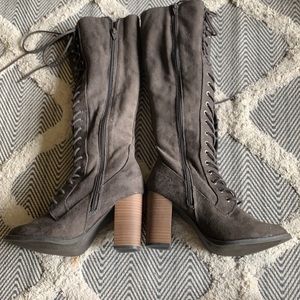 Suede heel boots